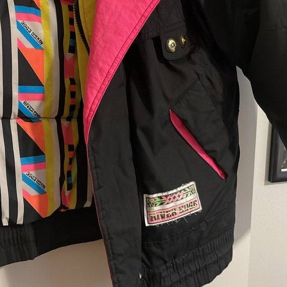 Retro River Edge Puffy Coat - Picture 3 of 4